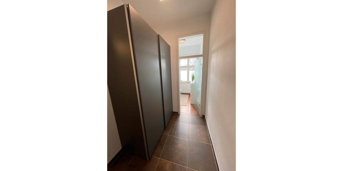 Etagenwohnung Barleben - 4 Zimmer, 121 m&sup2;, 1.300&euro; | Angebot:25832964
