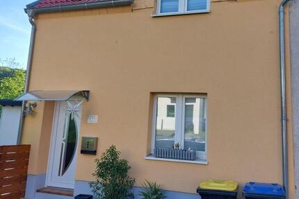 >Provisionsfrei schon vor Abschluss der Renovierung besichtigen!< zimmer