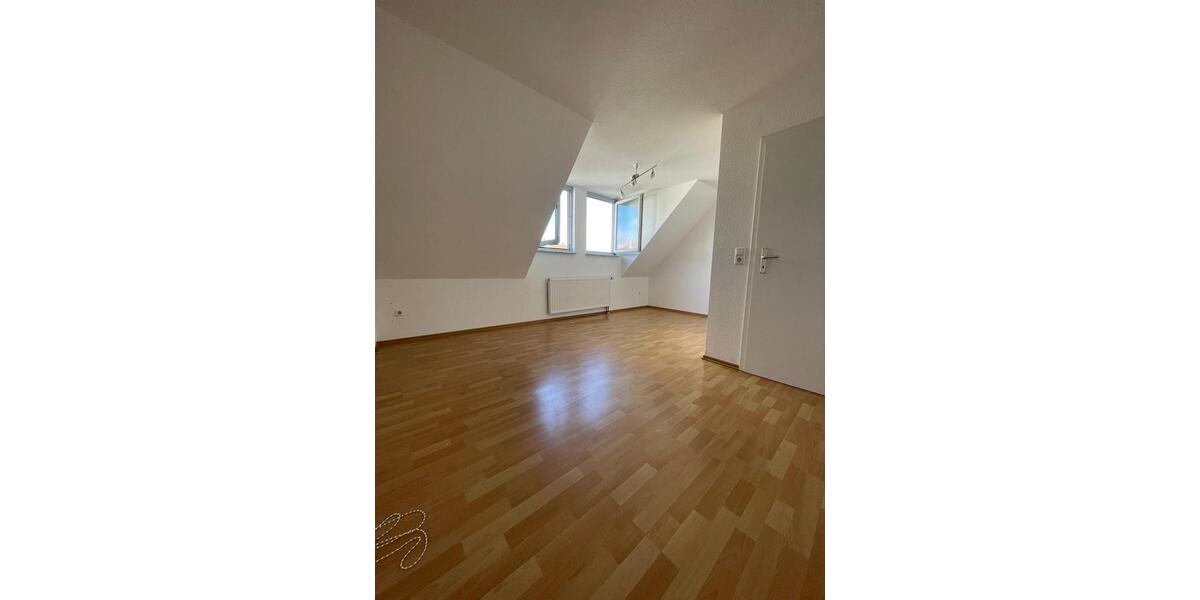 Einfamilienhaus Rottenburg am Neckar - 1.750&euro; | Angebot:25353132