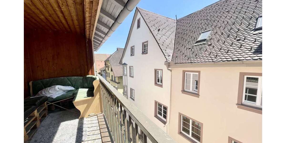 Etagenwohnung Rottweil - 5 Zimmer, 150 m&sup2;, 1.300&euro; | Angebot:26932472