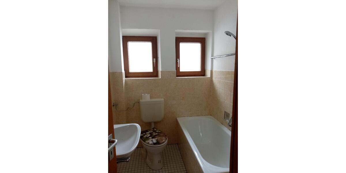 Erdgeschoßwohnung Zachenberg - 2 Zimmer, 57 m&sup2;, 335&euro; | Angebot:26130335