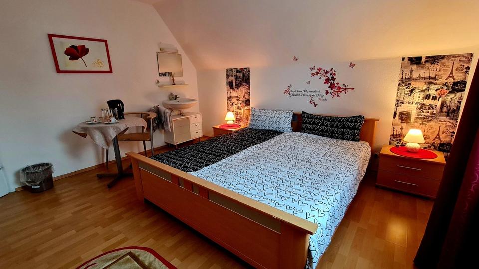 Wohnen auf Zeit Immendingen - 5 Zimmer, 15 m&sup2;, 14&euro; | Angebot:17950297