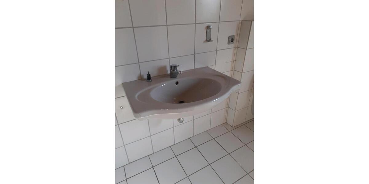 Erdgeschoßwohnung Fensterbach - 2 Zimmer, 78 m&sup2;, 800&euro; | Angebot:26368932