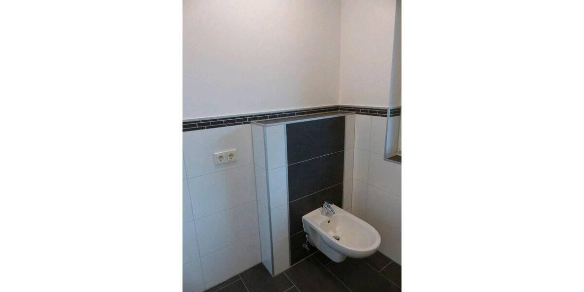 Etagenwohnung Herborn - 3 Zimmer, 100 m&sup2;, 1.150&euro; | Angebot:26267032