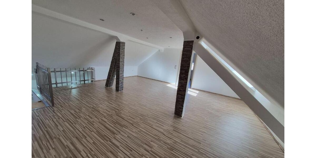 Dachgeschoßwohnung Nennslingen - 2 Zimmer, 85 m&sup2;, 650&euro; | Angebot:25056938