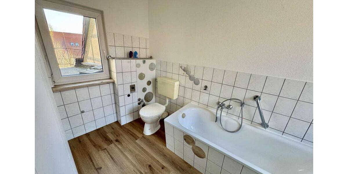 Etagenwohnung Neustadt an der Orla - 2 Zimmer, 54 m&sup2;, 360&euro; | Angebot:26262029