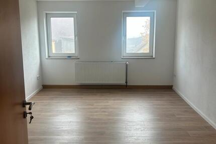Wohnung Burgbernheim - 3 Zimmer, 90 m&sup2;, 750&euro; | Angebot:25126669
