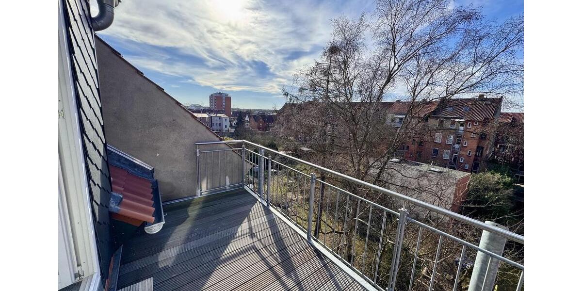 Dachgeschoßwohnung Lüneburg Ebensberg - 2 Zimmer, 120 m&sup2;, 1.500&euro; | Angebot:25648228