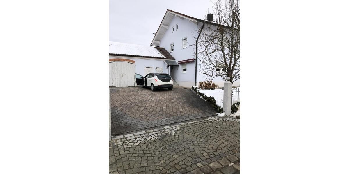 Etagenwohnung Dietersburg - 3 Zimmer, 80 m&sup2;, 550&euro; | Angebot:24704533