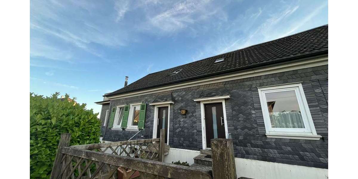 Etagenwohnung Wuppertal Cronenberg - 3 Zimmer, 86 m&sup2;, 810&euro; | Angebot:25203822