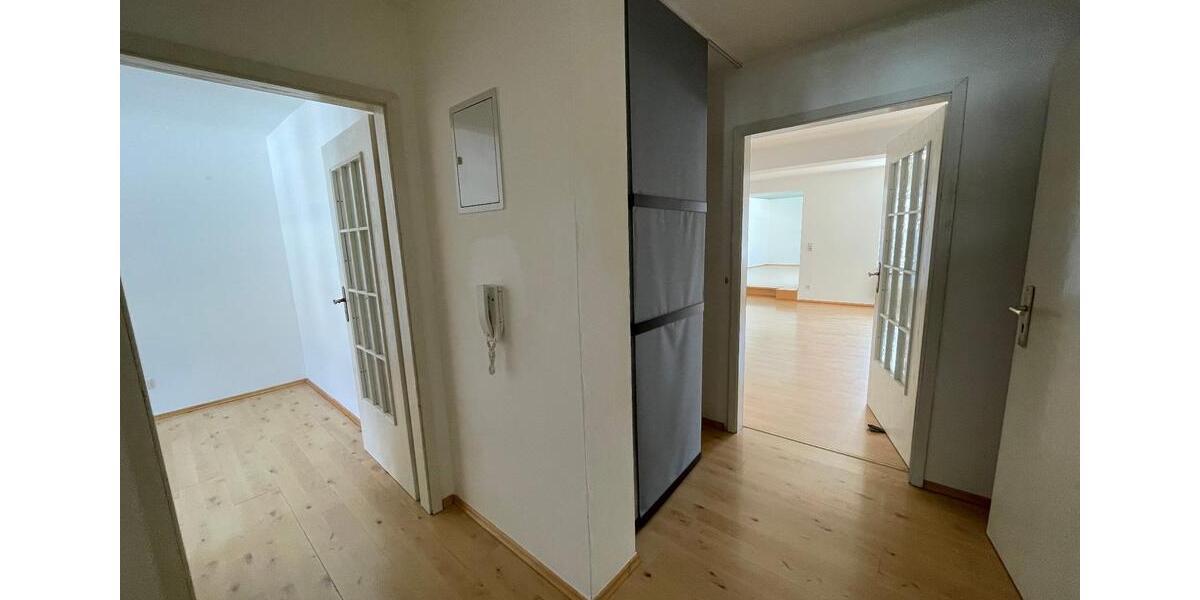 Etagenwohnung Altötting - 3 Zimmer, 119 m&sup2;, 952&euro; | Angebot:26549937