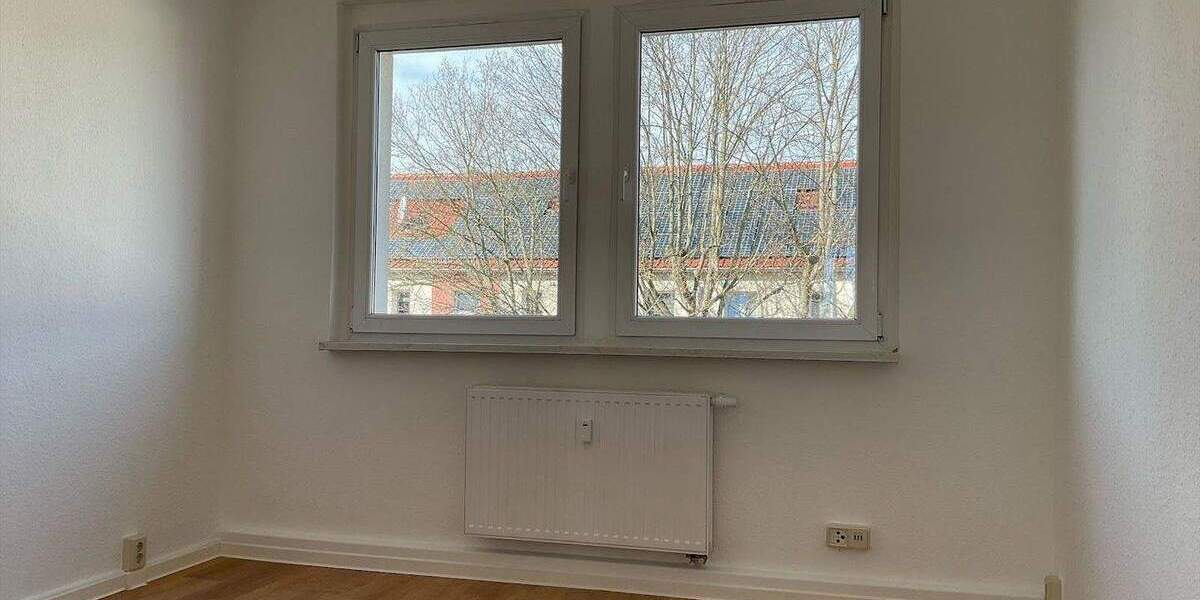 Etagenwohnung Bad Lauchstädt - 3 Zimmer, 58 m&sup2;, 359&euro; | Angebot:25750297