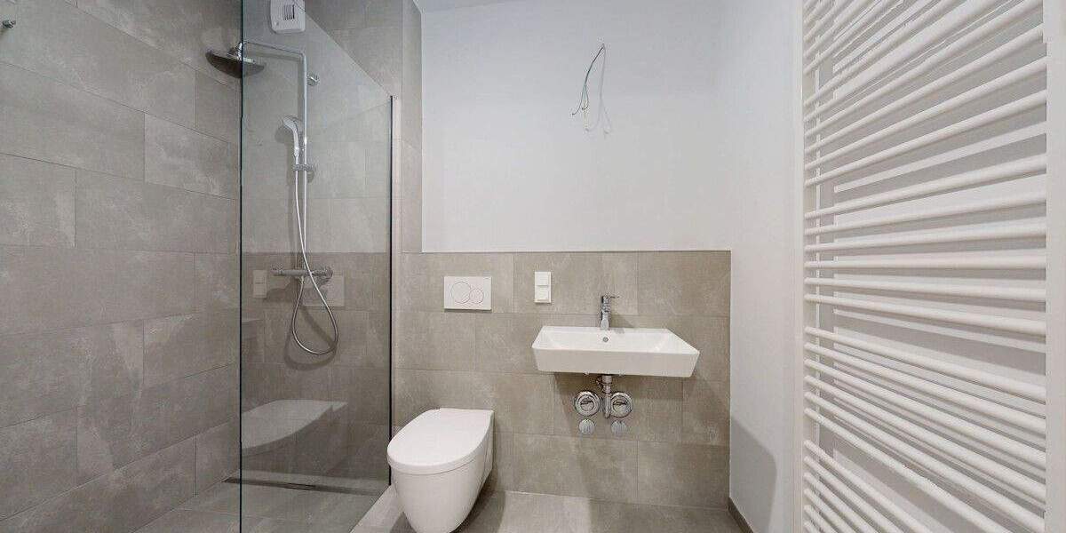 Neubau Erstbezug: Stilvolle 2-Zimmer-Wohnung mit Einbauküche & Loggia 2 zimmer