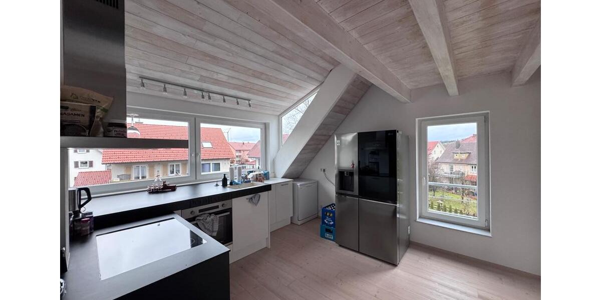 Dachgeschoßwohnung Wangen im Allgäu - 3 Zimmer, 98 m&sup2;, 1.425&euro; | Angebot:26238414
