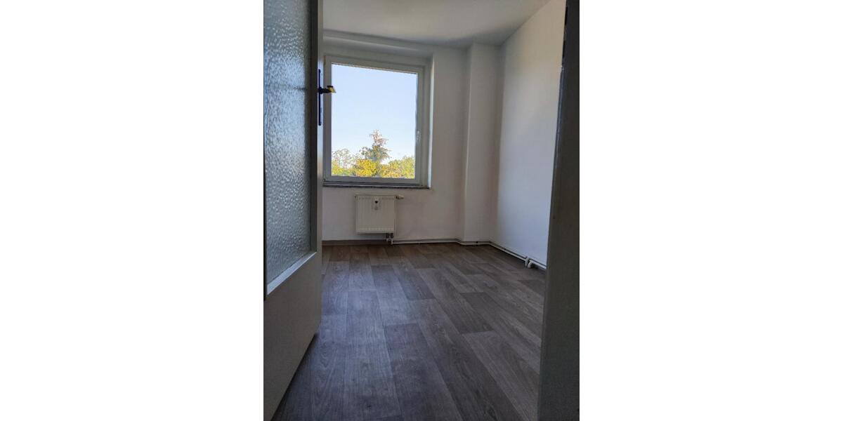 Dachgeschoßwohnung Welzow - 3 Zimmer, 125 m&sup2;, 500&euro; | Angebot:24430370