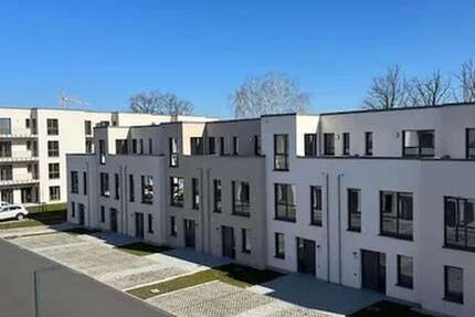 Haus zum Mieten in Königs Wusterhausen 2.495 € 156 m²