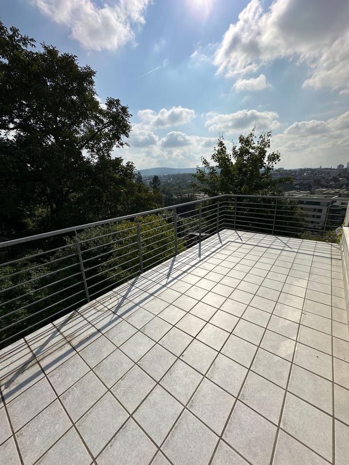 Charmantes 4-Zimmer-Dachgeschoss-Apartment mit traumhaftem Ausblick in Waiblingen zimmer
