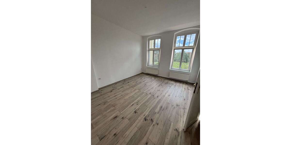 Etagenwohnung Frankfurt (Oder) - 4 Zimmer, 117 m&sup2;, 900&euro; | Angebot:26205411