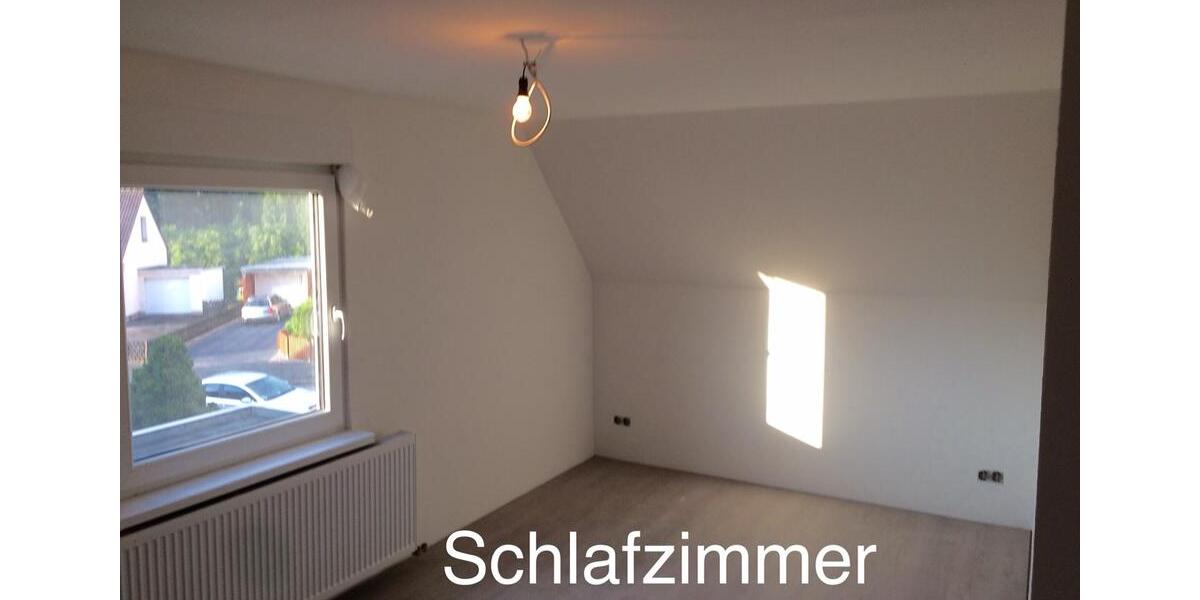 Dachgeschoßwohnung Holzminden - 2.5 Zimmer, 73 m&sup2;, 400&euro; | Angebot:26387254