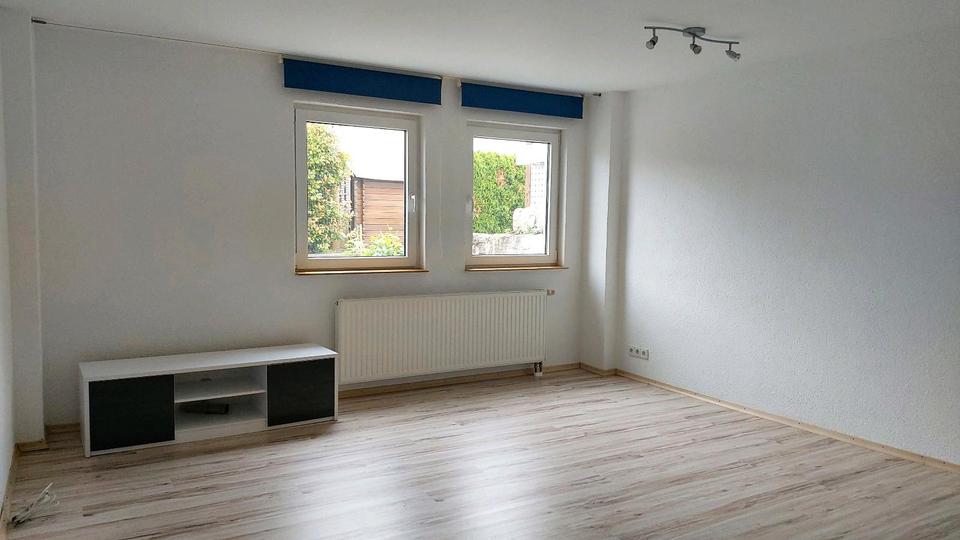 Hochparterre Sachsenheim - 1 Zimmer, 27 m&sup2;, 550&euro; | Angebot:24570637
