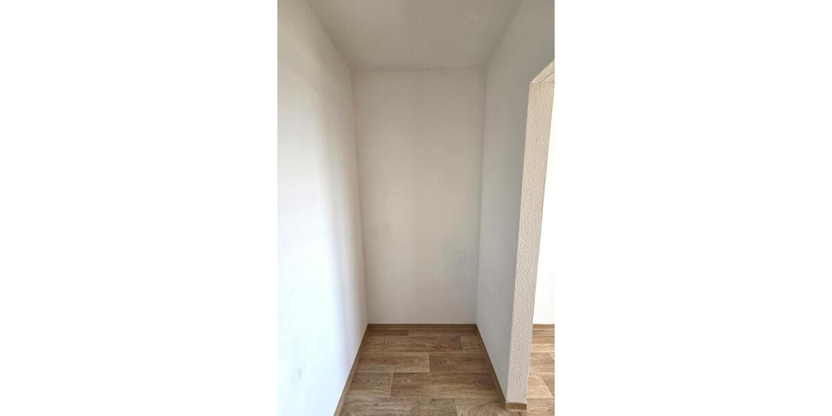 Etagenwohnung Hohenstein-Ernstthal Ernstthal - 5 Zimmer, 110 m&sup2;, 731&euro; | Angebot:25298527