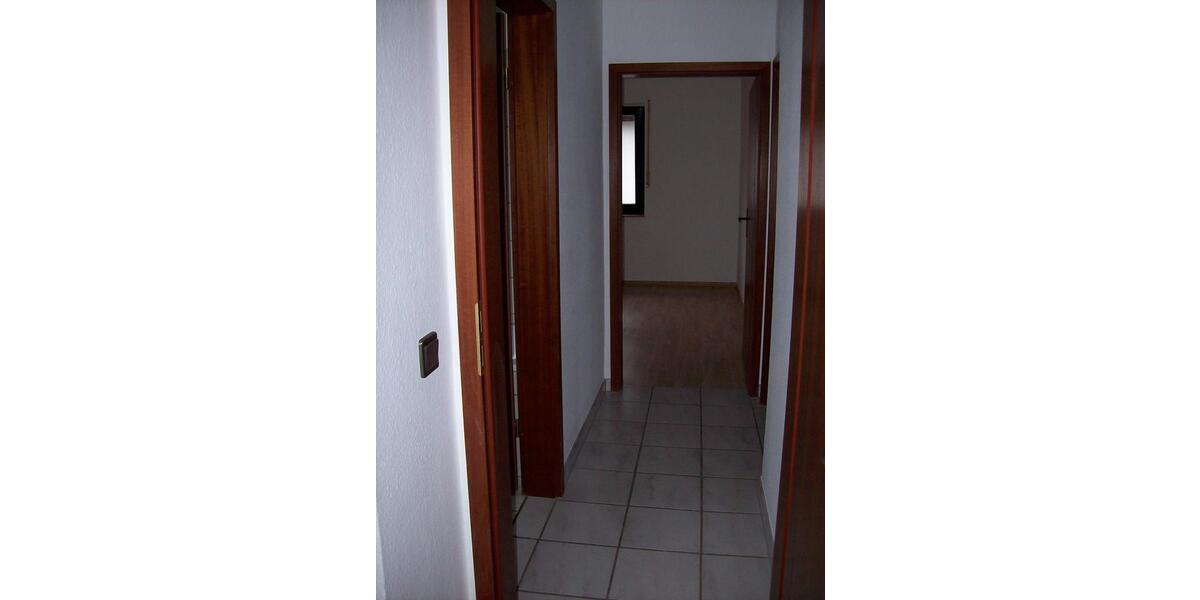 Erdgeschoßwohnung Uetersen - 3 Zimmer, 84 m&sup2;, 770&euro; | Angebot:25190946