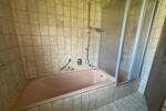 Wohnung ( ca. 175 qm, 7 Zimmer, Balkon, Großer Garten )