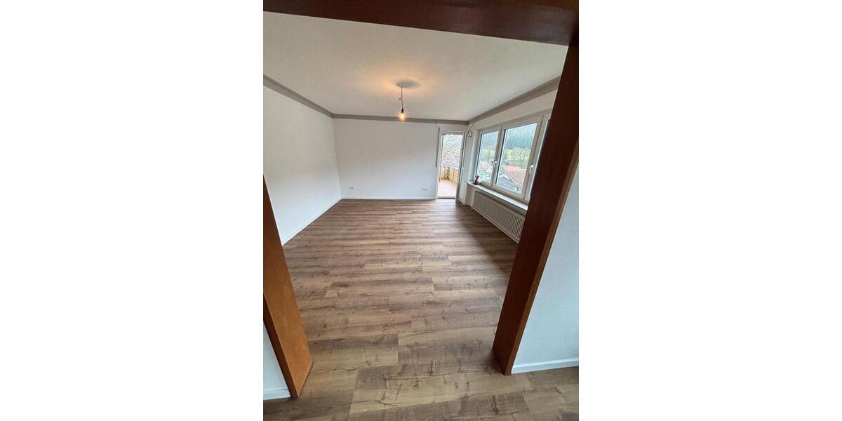 Erdgeschoßwohnung Künzelsau - 4 Zimmer, 93 m&sup2;, 1.100&euro; | Angebot:25959891