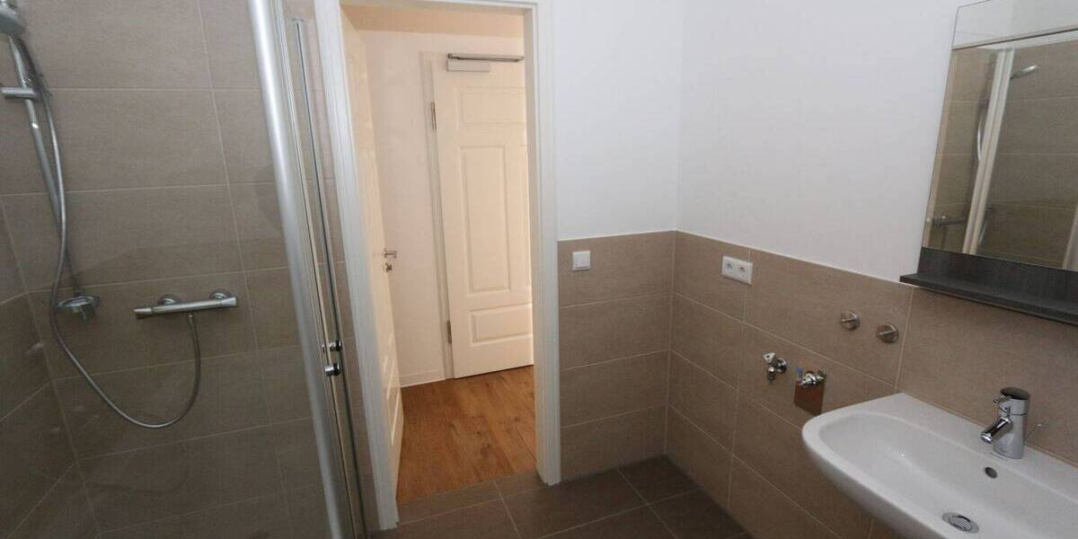 Etagenwohnung Weimar Nordstadt - 2 Zimmer, 54 m&sup2;, 545&euro; | Angebot:26673568