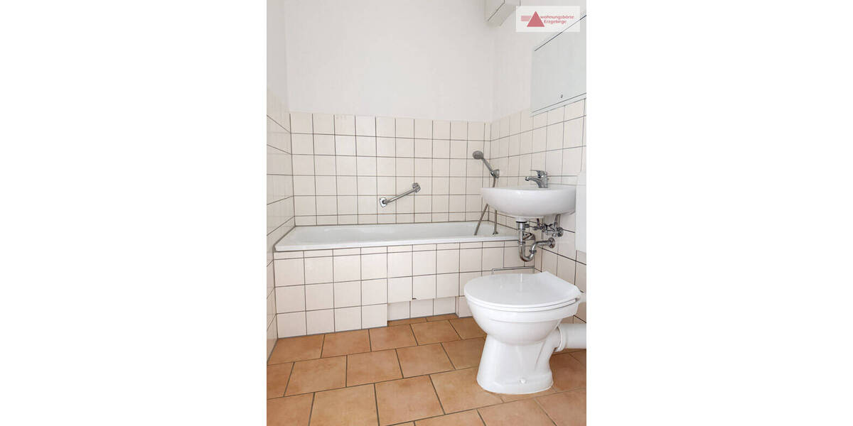 Balkonwohnung - 3-Raum - Geyer - ruhige, zentrumsnahe Lage am Waldrand! 3 zimmer