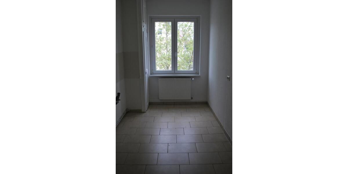 4 Raum Wohnung 2 OG rechts ab sofort frei 4 zimmer