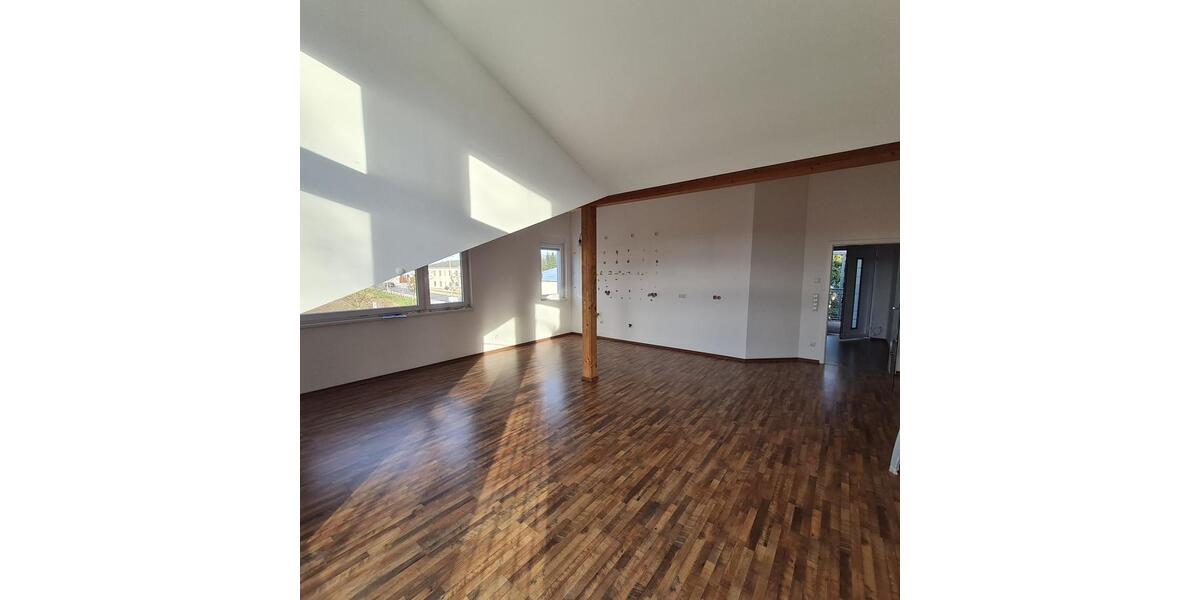 Dachgeschoßwohnung Haselbachtal - 1 Zimmer, 67 m&sup2;, 536&euro; | Angebot:25407275