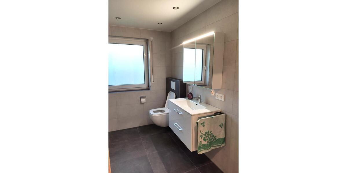 Etagenwohnung Ascha - 4 Zimmer, 102 m&sup2;, 1.150&euro; | Angebot:24831347