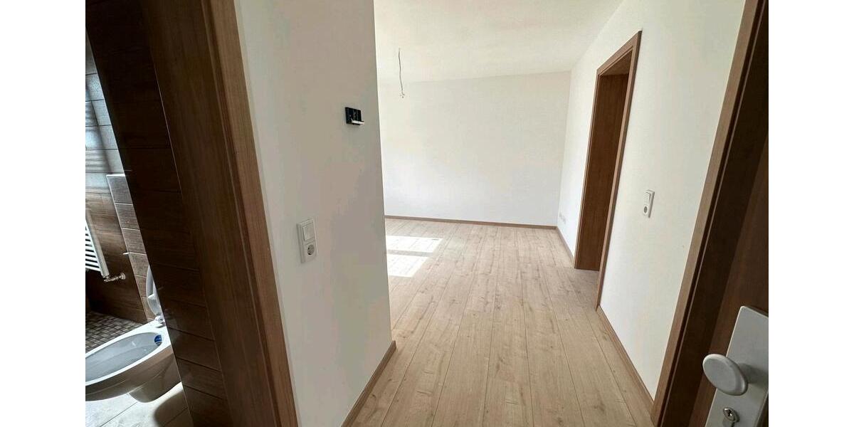 Schön geschnittene 2,5 Zimmer Wohnung 3 zimmer