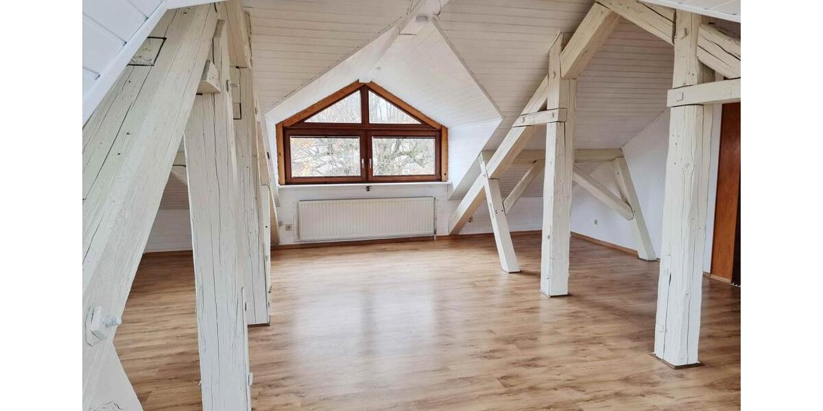 Dachgeschoßwohnung Bickenbach - 3 Zimmer, 90 m&sup2;, 750&euro; | Angebot:24865736