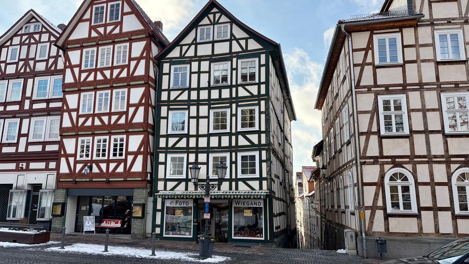 Geräumige 4ZKB-Wohnung am Marktplatz von Homberg (Efze) zu vermieten! 4 zimmer