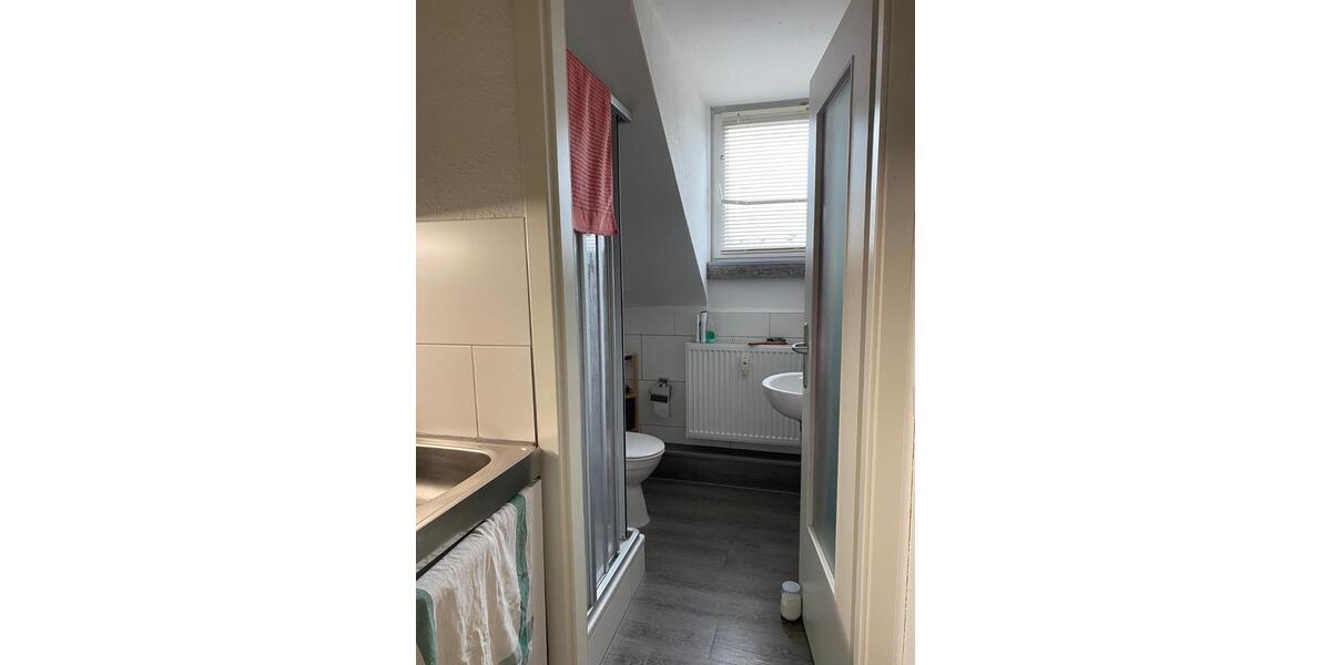 Dachgeschoßwohnung Göttingen Oststadt - 1 Zimmer, 20 m&sup2;, 300&euro; | Angebot:26232228
