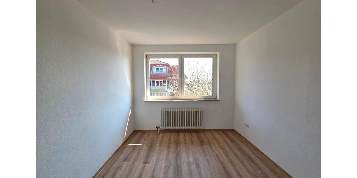 Etagenwohnung Emden Rysumer Landstraße - 4 Zimmer, 88 m&sup2;, 618&euro; | Angebot:26441393