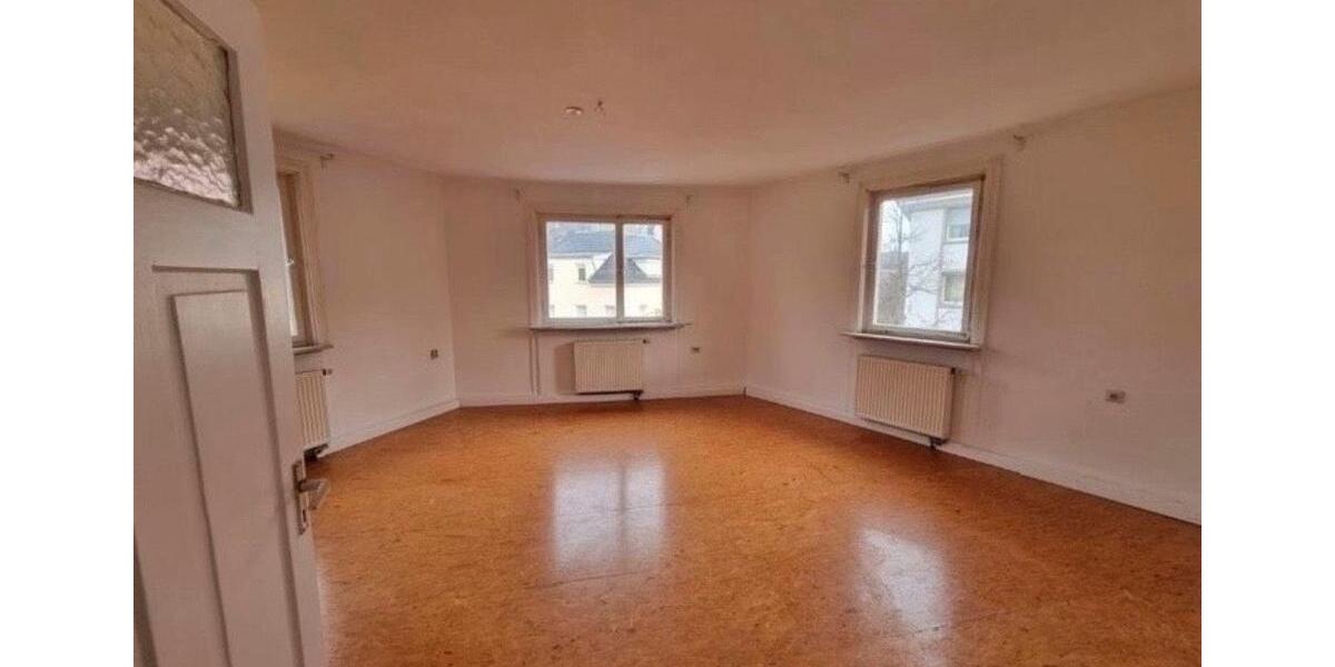 Etagenwohnung Stuttgart Luginsland - 4 Zimmer, 105 m&sup2;, 540&euro; | Angebot:24857305