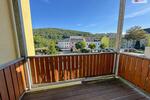 Schicke 2-Raum-Wohnung mit Balkon & Einbauküche in ruhiger, aber zentraler Lage von Aue