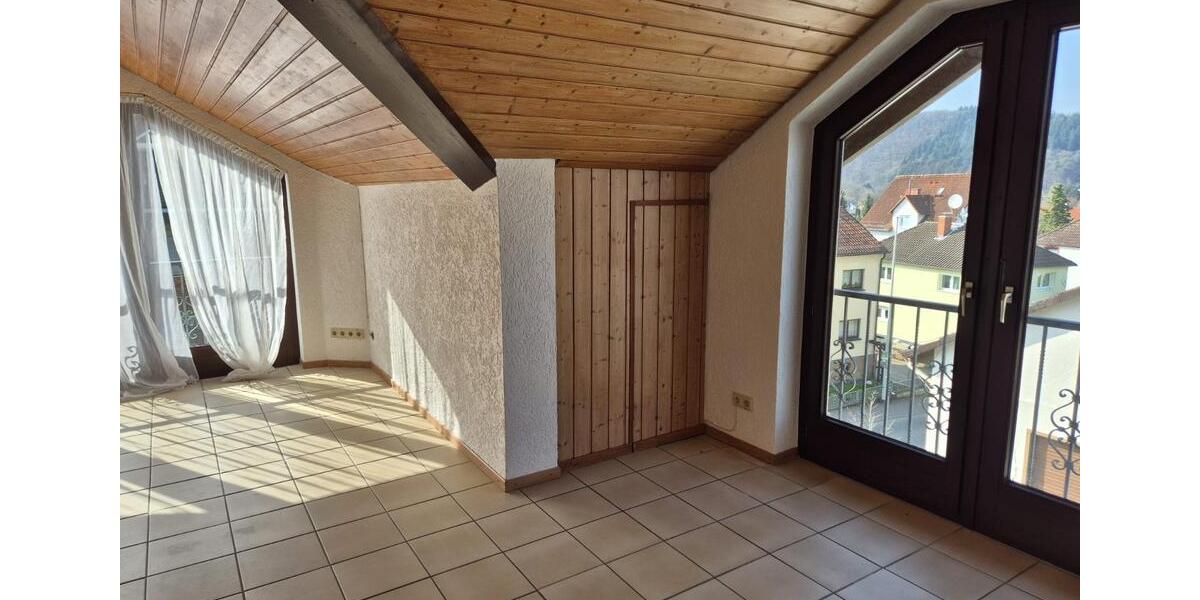 Dachgeschoßwohnung Kelkheim (Taunus) - 2 Zimmer, 67 m&sup2;, 870&euro; | Angebot:25613862