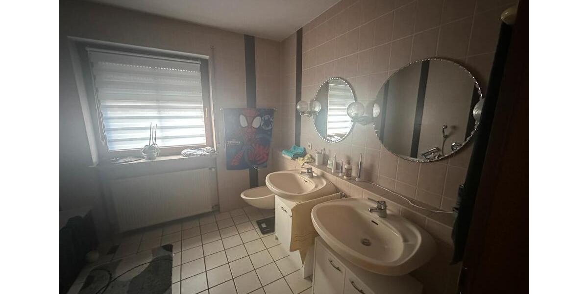 Etagenwohnung Irrel - 6 Zimmer, 171 m&sup2;, 1.400&euro; | Angebot:24995761