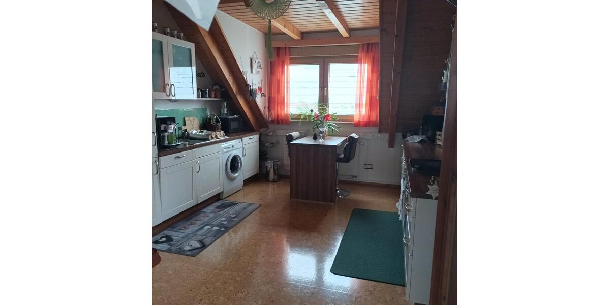 Etagenwohnung Herrieden - 3 Zimmer, 150 m&sup2;, 1.080&euro; | Angebot:24246228