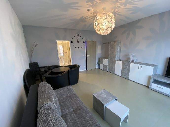 Nur für 1 Person Frei ab 01.10.2025 1-Zimmer-Wohnung in Trier-Kernscheid Singleküche (ohne Backofen) Terrasse