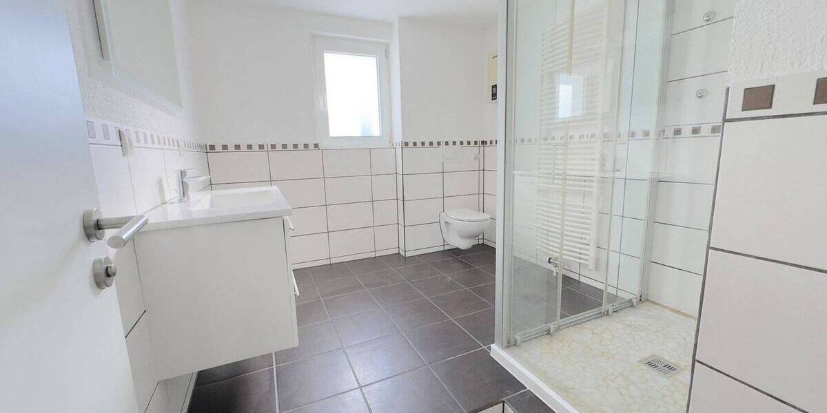 Etagenwohnung Pforzheim Nordstadt - 5 Zimmer, 126 m&sup2;, 1.320&euro; | Angebot:26228704