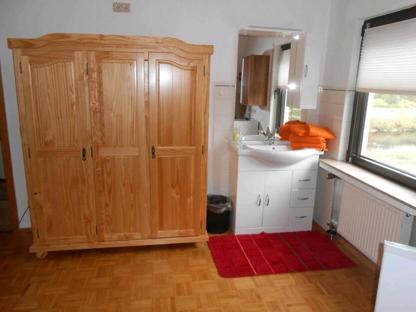 möbliertes WG Zimmer ab dem 1.11 frei zimmer
