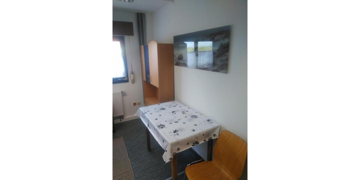 Etagenwohnung Aiterhofen - 2 Zimmer, 16 m&sup2;, 400&euro; | Angebot:25570690