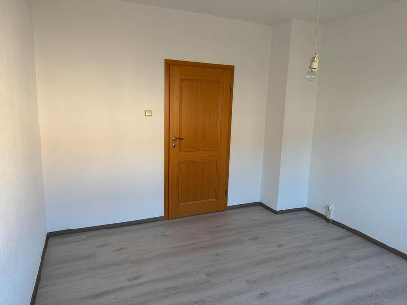 Helle drei Zimmer Wohnung in Lauta - Sachsen.