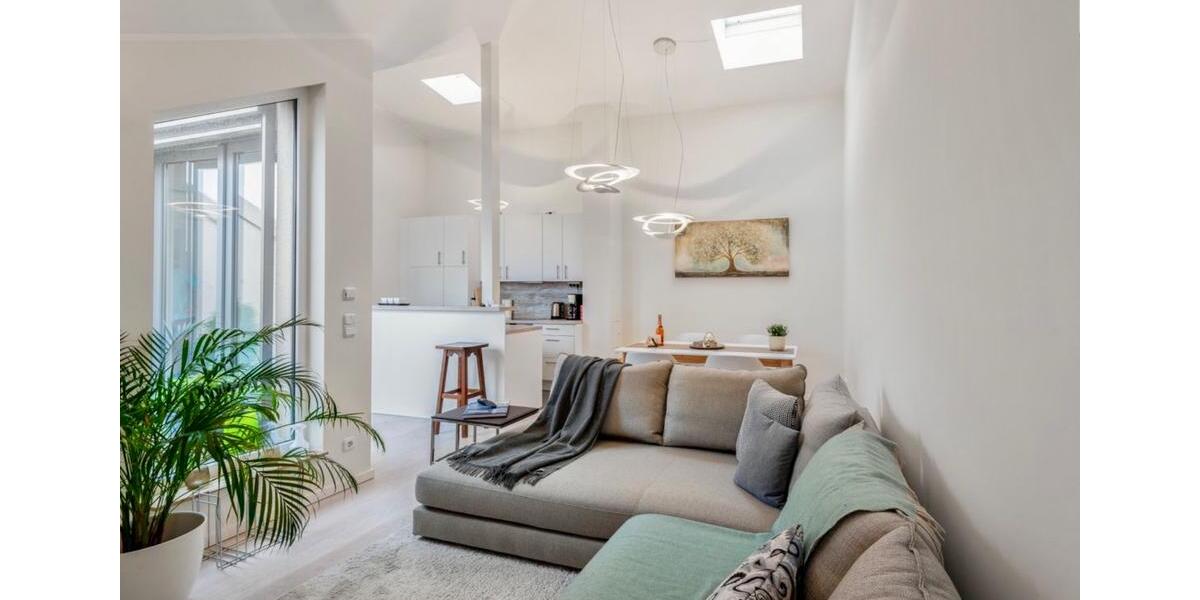 Dachgeschoßwohnung Rostock - 2 Zimmer, 60 m&sup2;, 1.850&euro; | Angebot:23509425