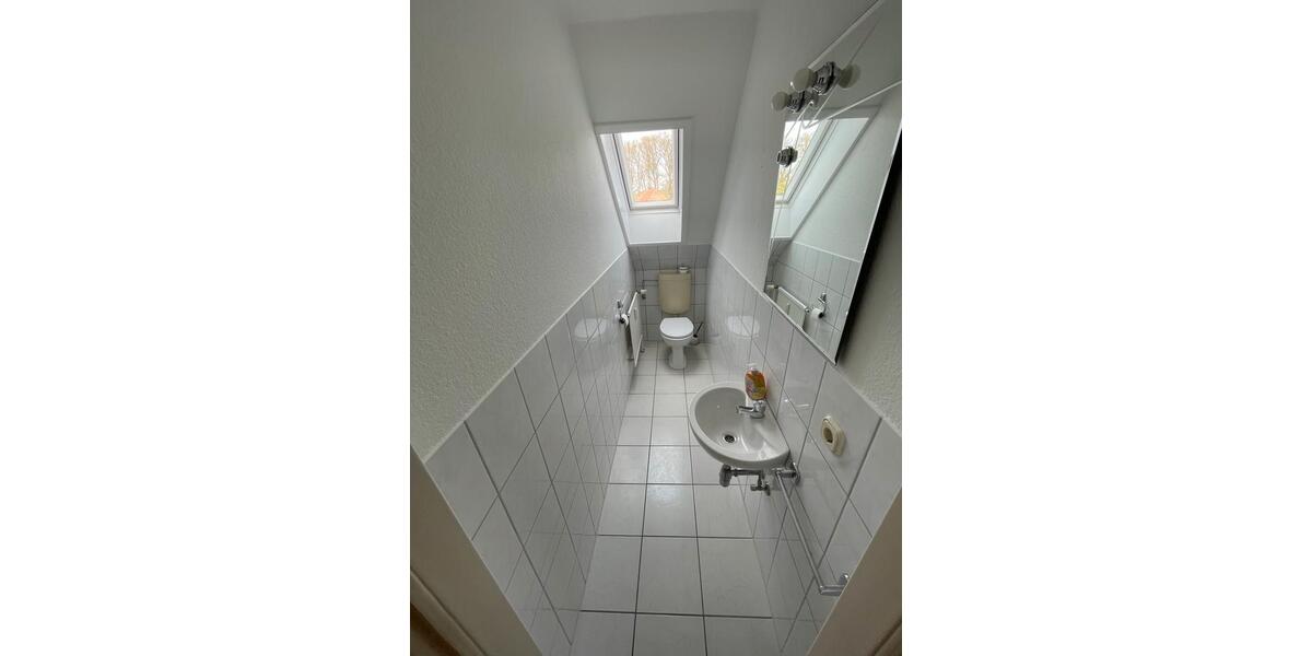 Dachgeschoßwohnung Uelzen - 3 Zimmer, 78 m&sup2;, 900&euro; | Angebot:26021968